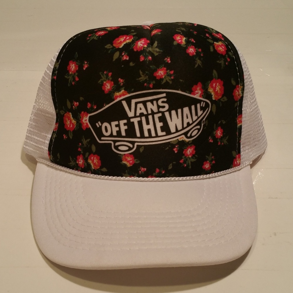 Vans “Off The Wall” Flower Pattern Trucker Hat Cap